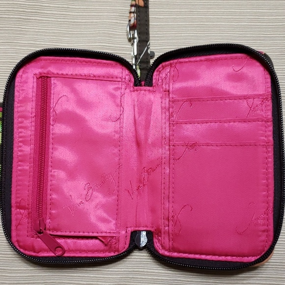 Vera Bradley Wristlet - Picture 4 of 7